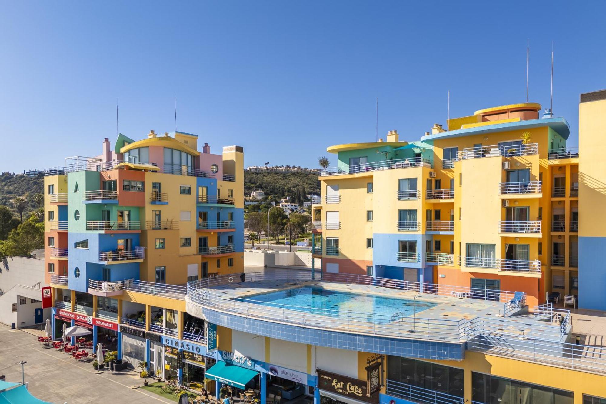 Marina Breeze Apartment With Pool - 900M From The Beach Албуфейра Экстерьер фото