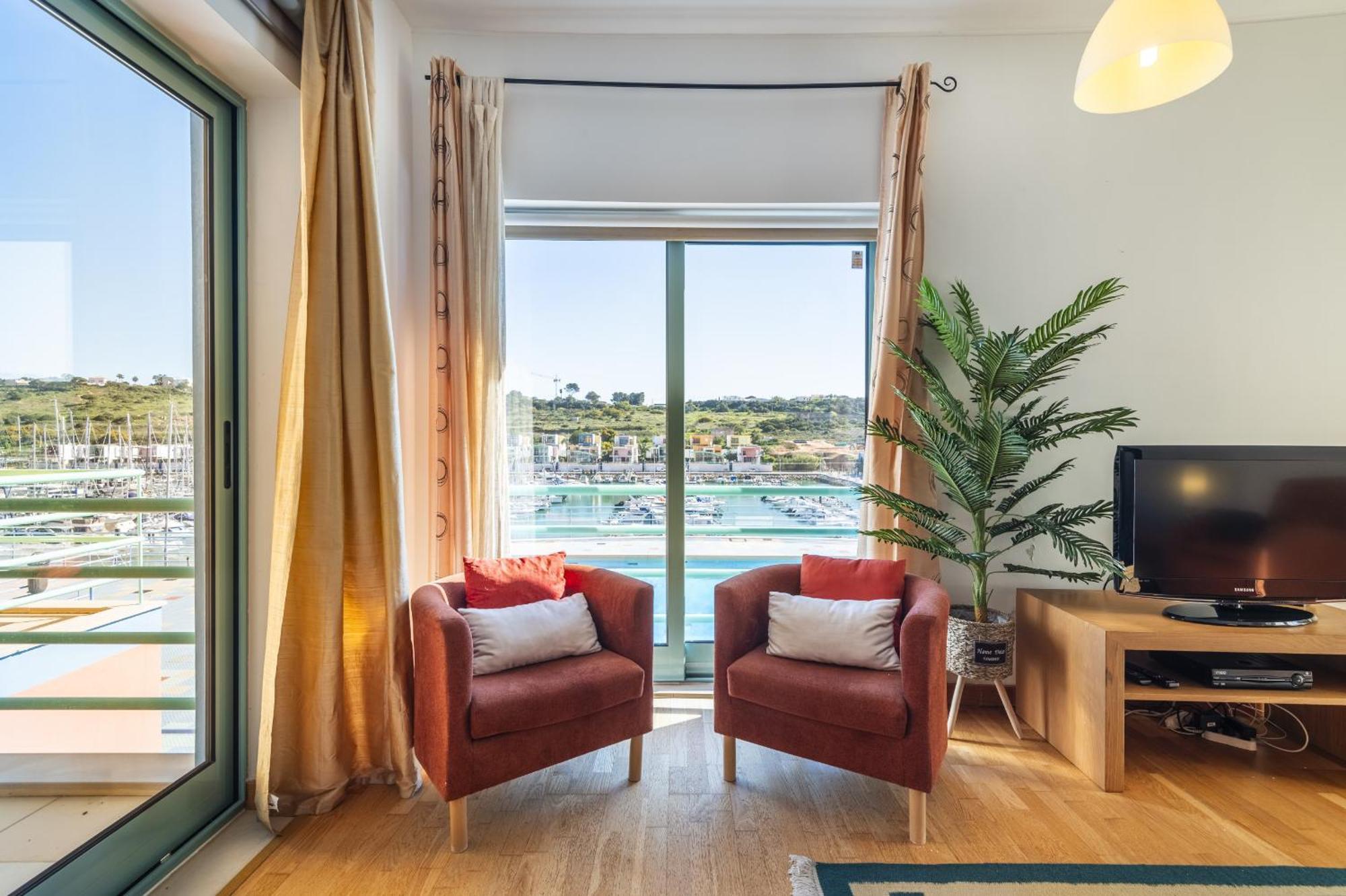 Marina Breeze Apartment With Pool - 900M From The Beach Албуфейра Экстерьер фото